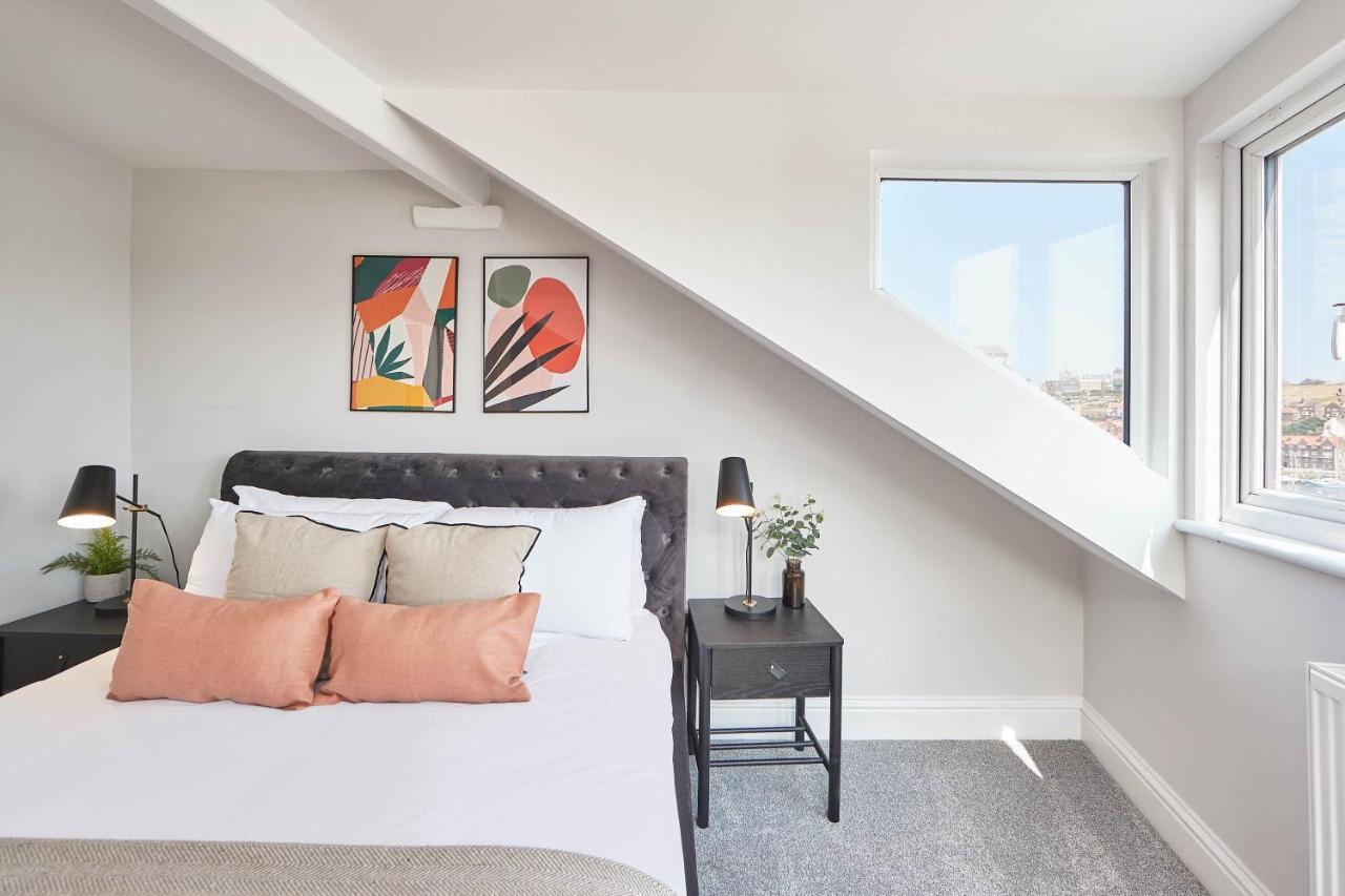 Apartment Host & - Heights Whitby
